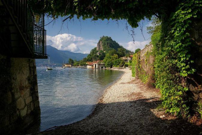 Il Motto Di Tommy Bed & Breakfast Castelveccana Exterior photo