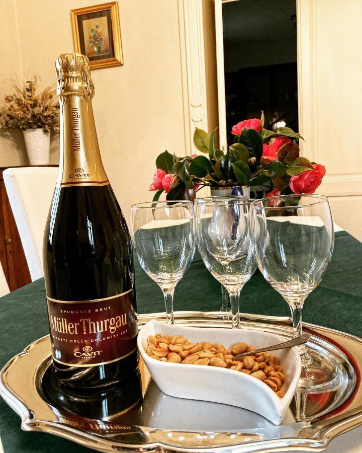 Il Motto Di Tommy Bed & Breakfast Castelveccana Exterior photo