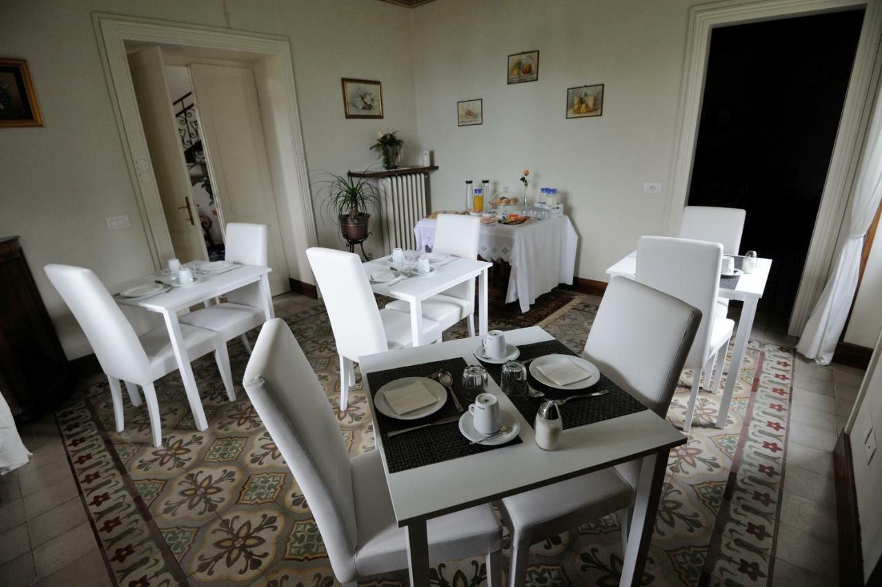 Il Motto Di Tommy Bed & Breakfast Castelveccana Exterior photo