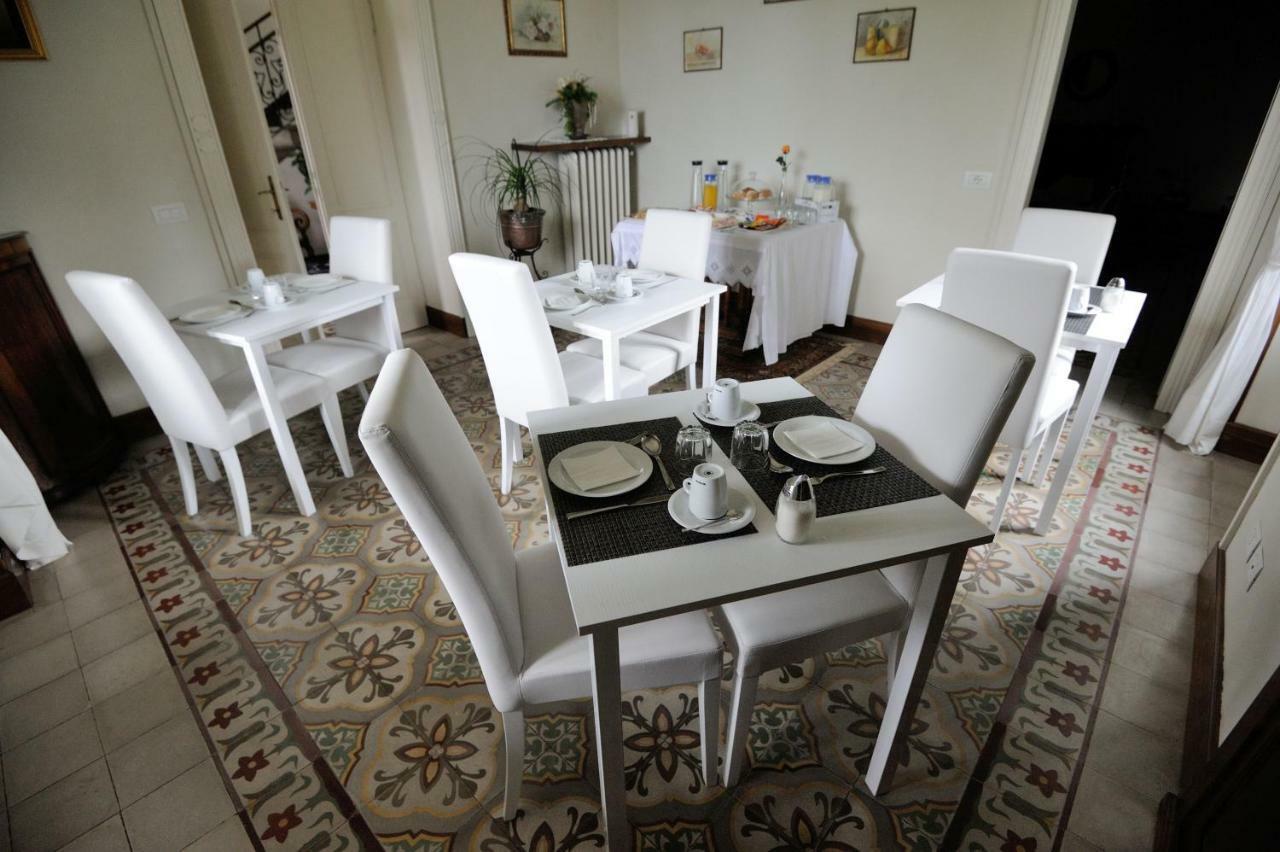 Il Motto Di Tommy Bed & Breakfast Castelveccana Exterior photo